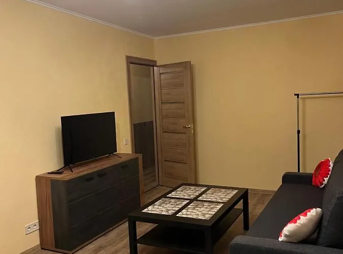 Cat Garden Modern Apartment